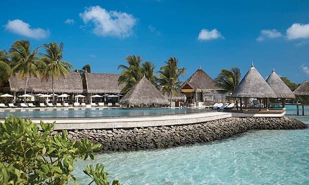 Four Seasons Resort Maldives at Kuda Huraa